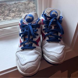 RARE - 2014 Captain America Reebok Court Victory Pumps size 10 - Used